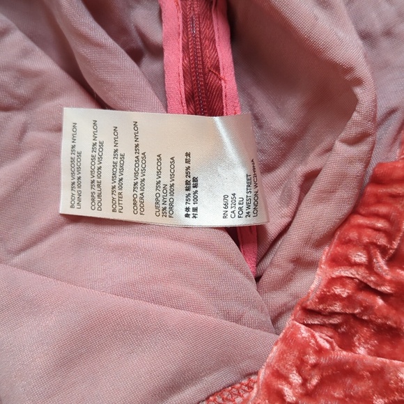 Free People Coral/Pink/Red Crushed Velvet Romper Size 10 - Picture 5 of 16